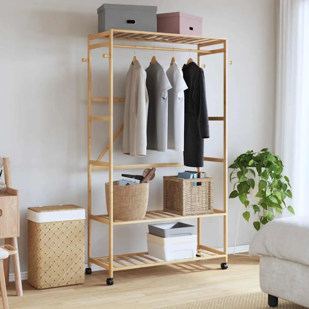 Kledingrek met schappen en wielen 110x40x180 cm bamboe - Kledingrekken & kastinrichting